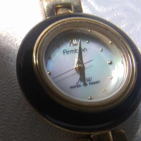 Armitron Now Quartz Watch MOP Dial WR Gold Bracelet Band Women New Bat Works - Picture 3 of 10